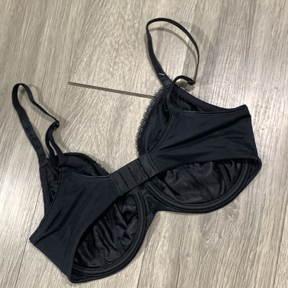 Chantelle Black Full Coverage Underwire Bra size 30DDD - Picture 5 of 8